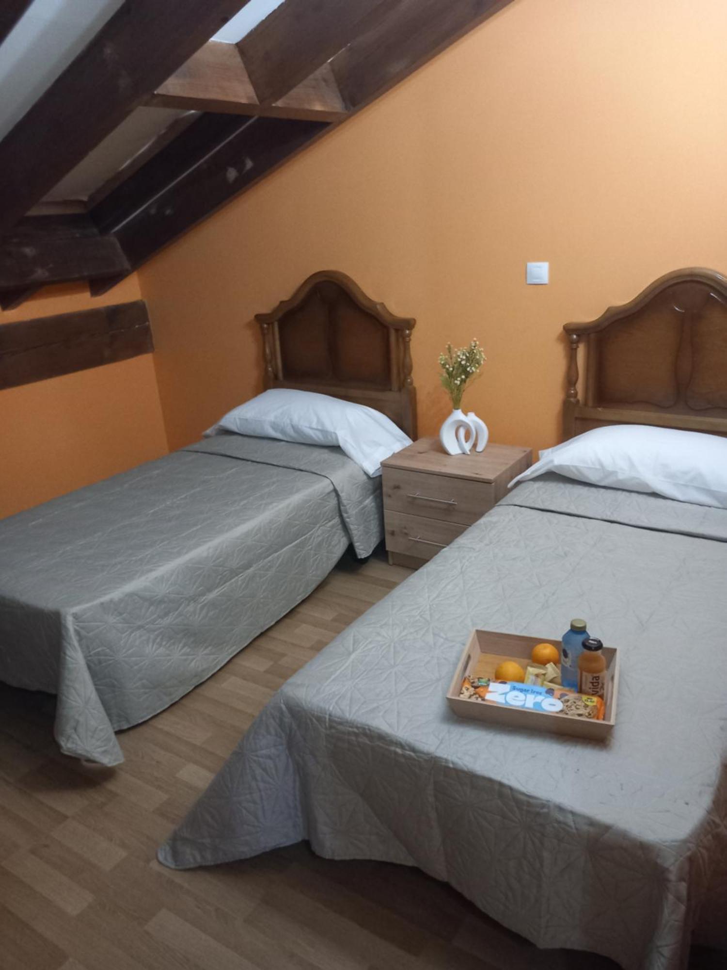 Hosteria Rio Negro Barcena de Cicero Екстер'єр фото