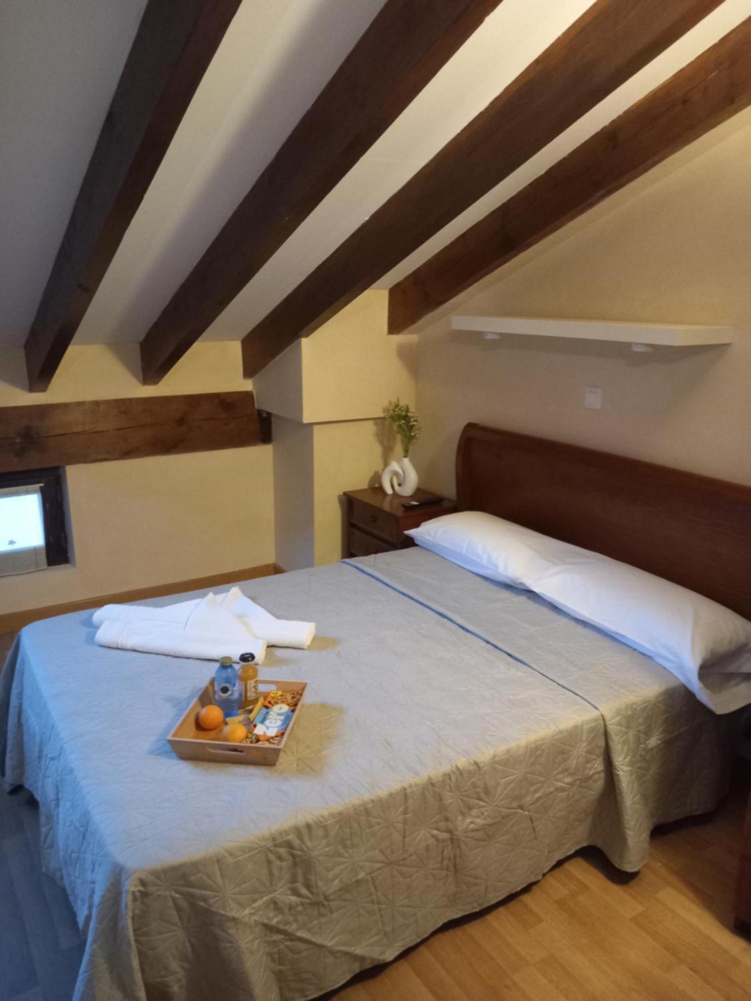 Hosteria Rio Negro Barcena de Cicero Екстер'єр фото